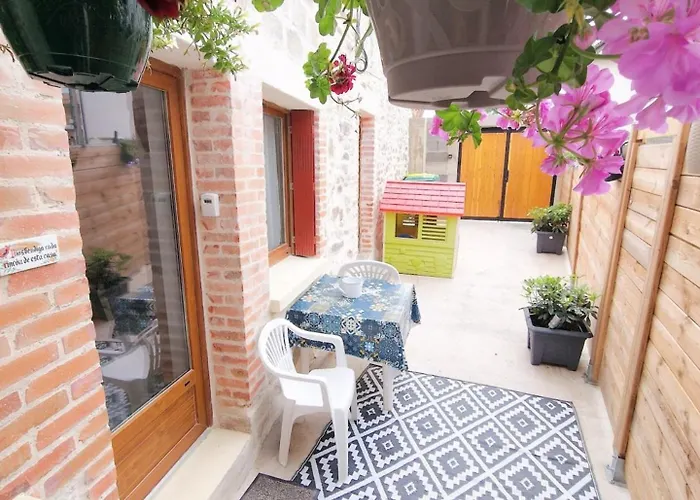 Chez Bisset_2chambres 4personnes Tatil Evi Lezoux